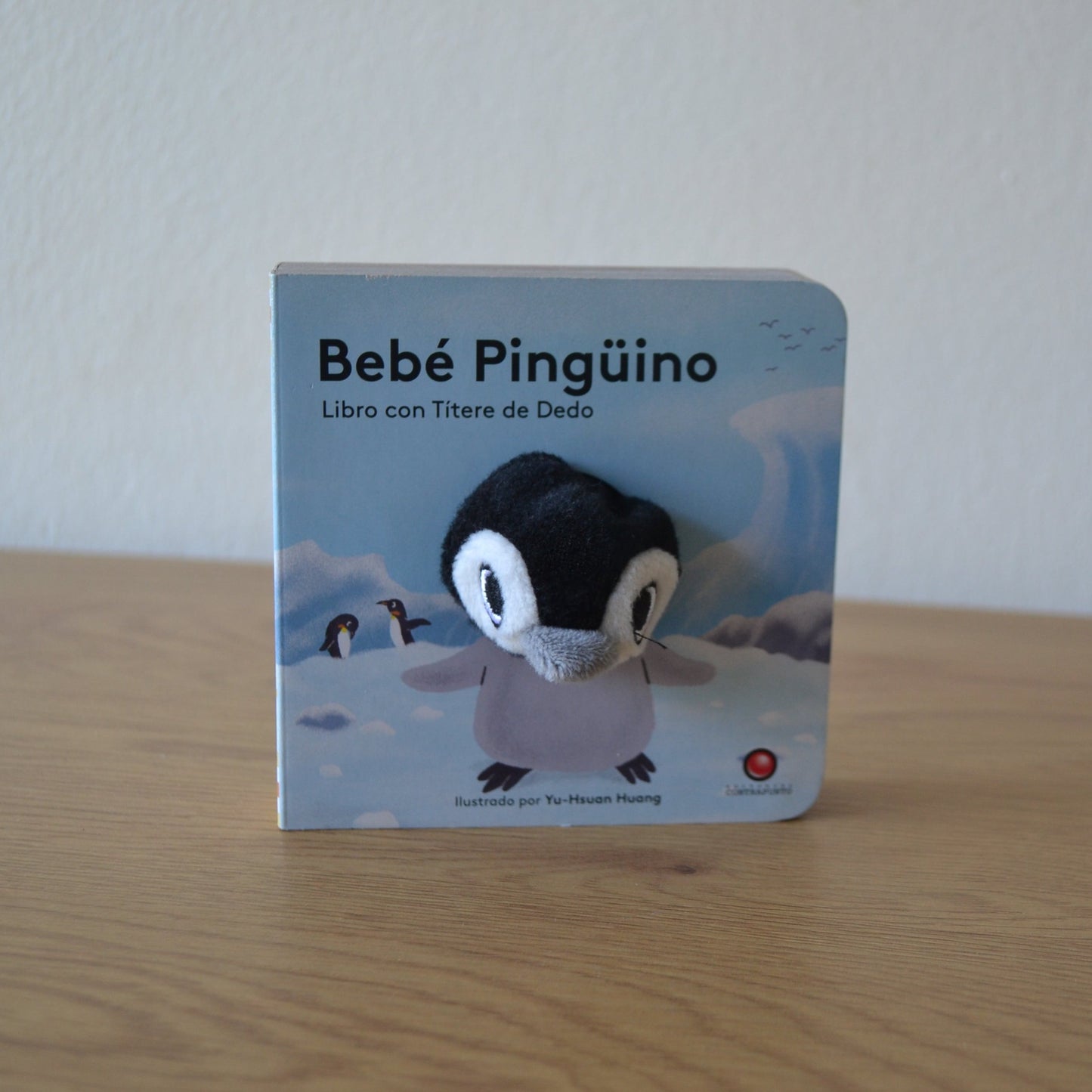 Libro con títere de dedo bebé pingüino